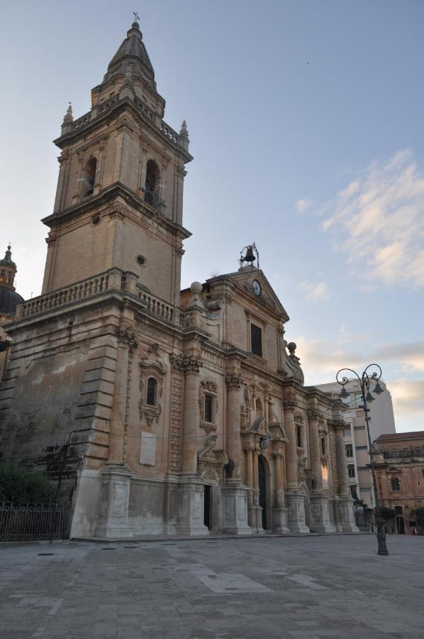 Villa Udammusu34 Ragusa Esterno foto